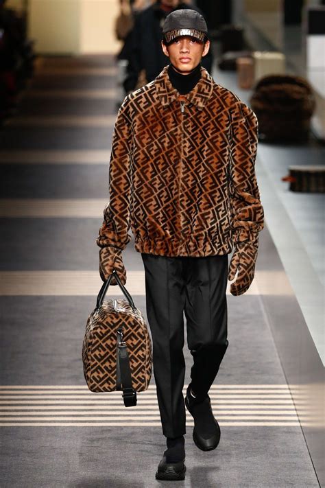 Fendi Fall 2018 Runway Show 